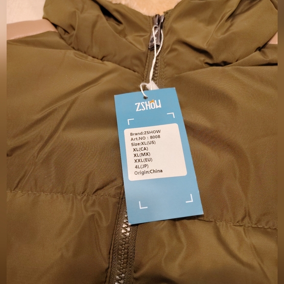 Zshow Hooded Puffer Vest Lined Fleece, Women - XL - Picture 11 of 11